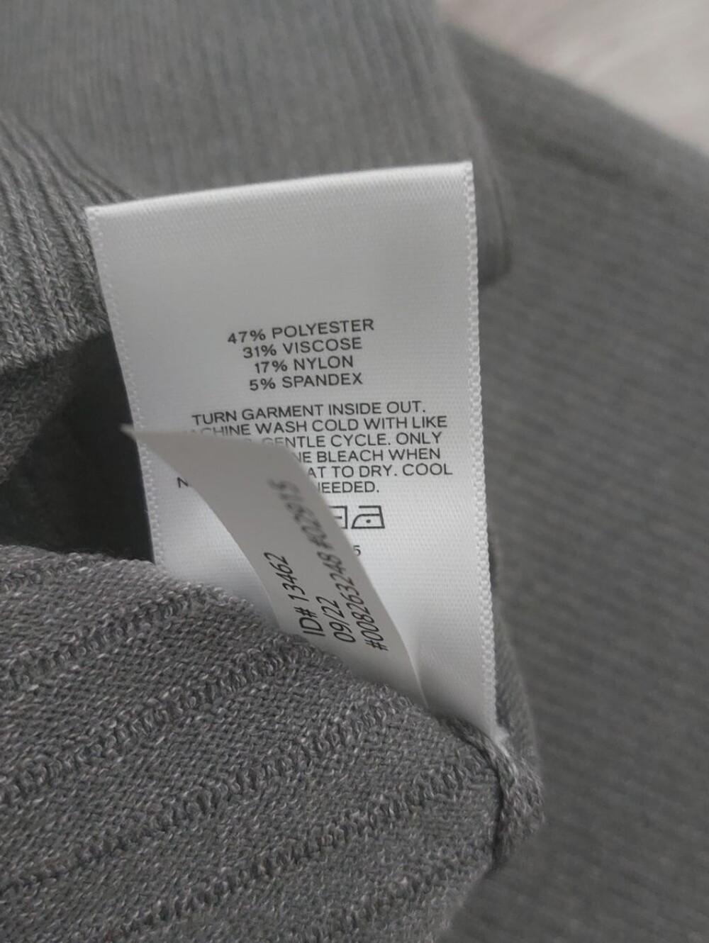 Express Gray Ribbed V-Neck Sweater - Picture 7 of 7